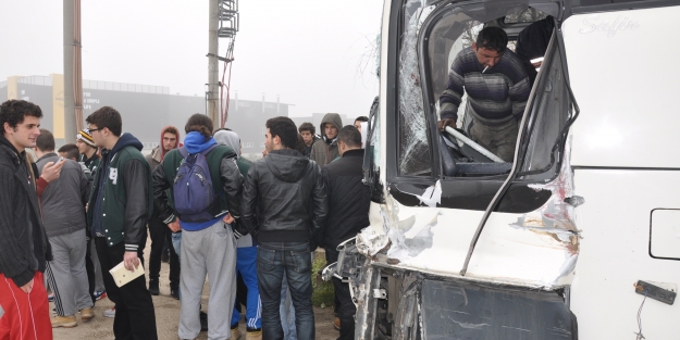 Amerikan futbol takımı kaza geçirdi