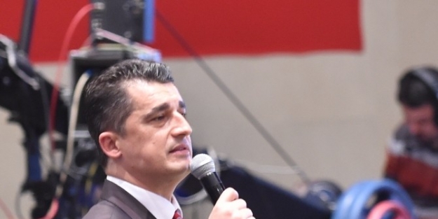 Özel Okul Öğretmenleri Asgari Ücretle Çalişacak