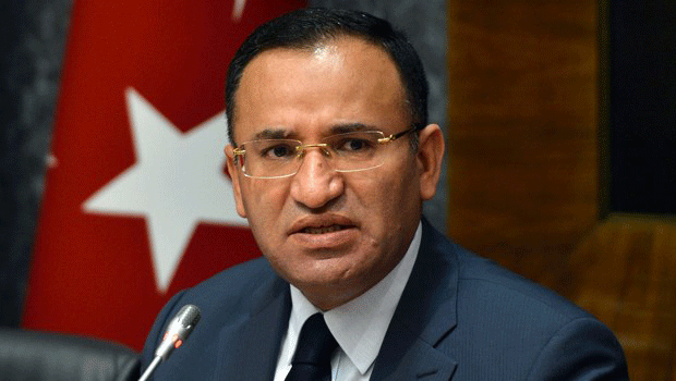 Bekir Bozdağ'dan kırmızı bülten açıklaması