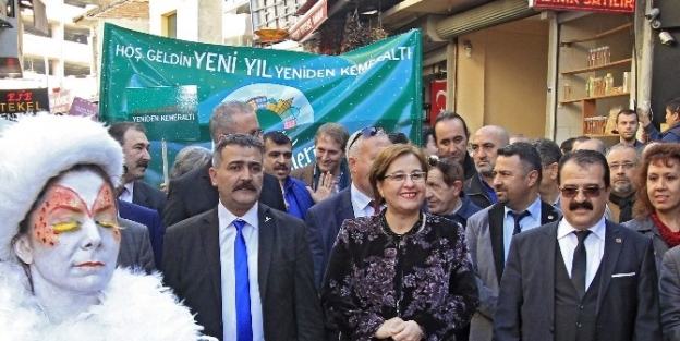 Tarihi Kemeraltı’nda Festival Coşkusu