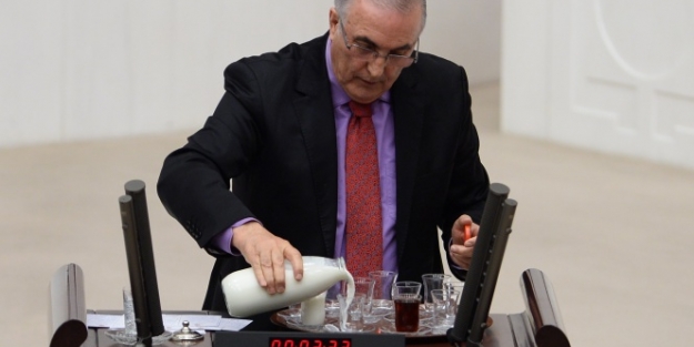 CHP'li vekil çay-süt hesabı yapamayınca...