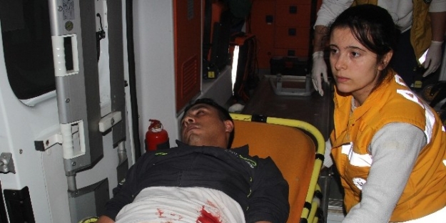 Babası ’çok Para Harcıyor’ Diye Bıçakladı