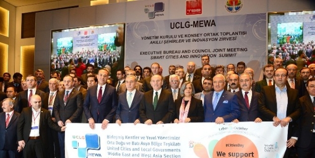 Aklın Ve Bilimin Işiğinda Belediyecilik...