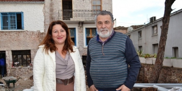 Öğrencilere Uygulamalı Restorasyon Eğitimi