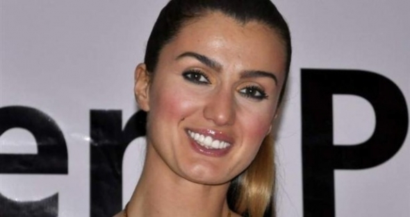 Tuğba Özay felç geçirdi