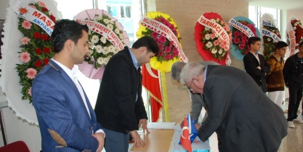 Didim Ülkü Ocaklarından Uygur Türkleri İçin İmza Kampanyası