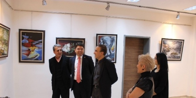 Milletvekili Yılmaz Tunç Resim Sergisini Ziyaret Etti