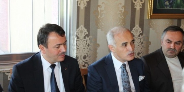 Müsiad Düzce Şubesi Nail Olpak İle Bir Araya Geldi