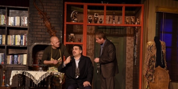 ’’alevli Günler’’ Aliağa’yı Kahkahaya Boğdu