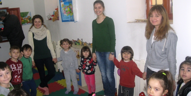 Miniklere kitap sevgili aşılanıyor