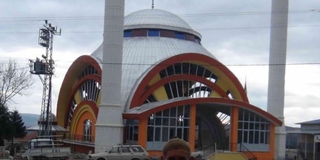 Kuşu’ya Çifte Minareli Cami