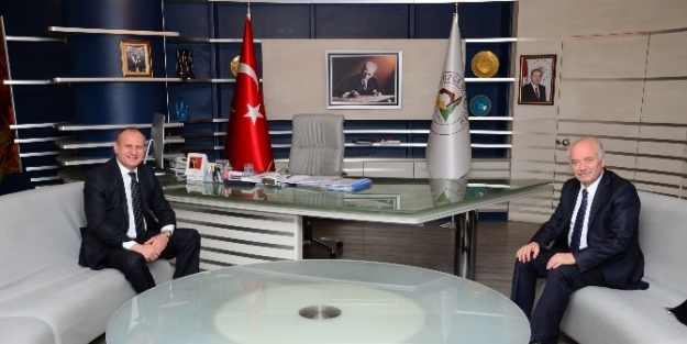 Eski Başkan Kurnaz’dan Başkan Keleş’e Ziyaret