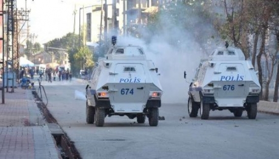 Askeri konvoya saldırdılar!