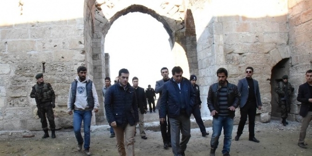 Vali Küçük, Harran’ı Gezdi