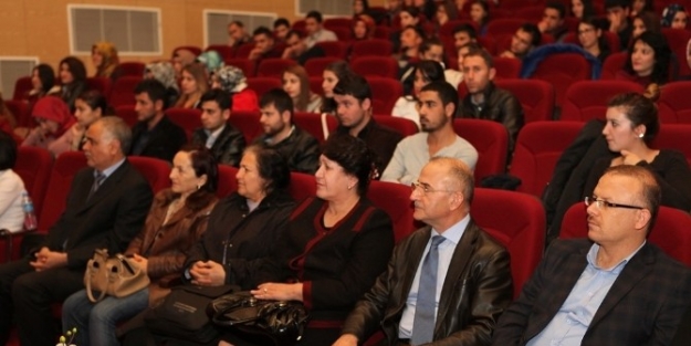 Türk Kültüründe Müzik Ve Aşıklık Geleneği