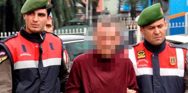 Namus için babasını öldürdü