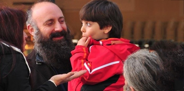 Halit Ergenç'in Osmanlıca tepkisi