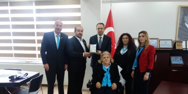 Engellilerden Çerkezköy Kaymakamı Kubilay’a Teşekkür