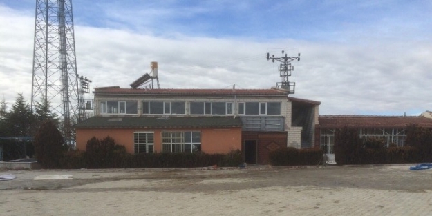 Önce Karınlarını Doyurdular Sonra Pavyonu Soydular