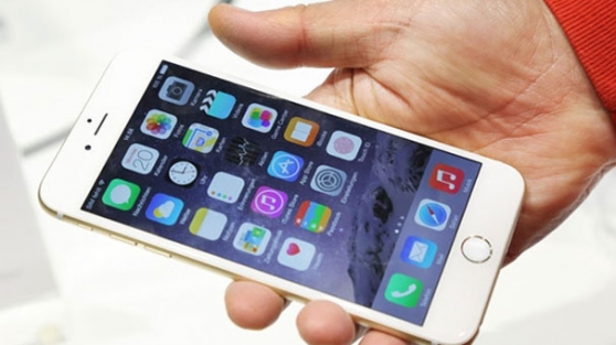 iPhone Rusya'da yeniden satışta