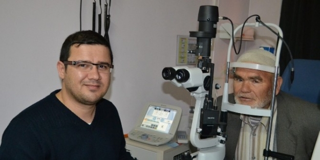 Kula’da Göz Doktoru Göreve Başladı