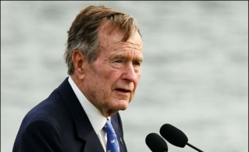 George H. W. Bush hastaneye kaldırıldı