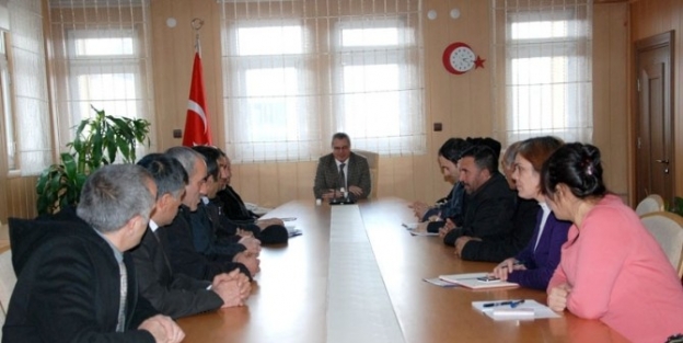 Vali Deniz, Şehit Yakınları Ve Gazilerle Toplantı Yaptı