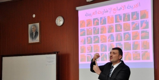 Neü’de “engelli Kardeşlerimize Dini Eğitim” Konulu Panel