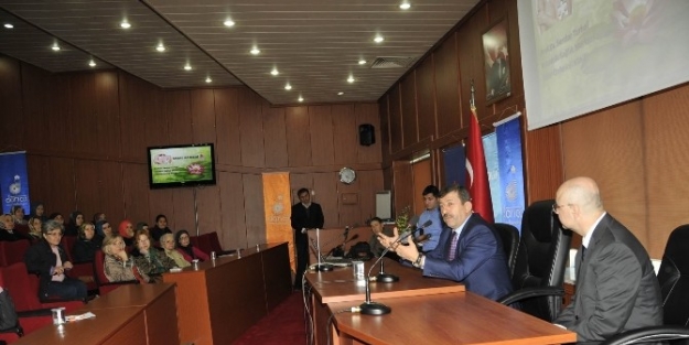 Darıca Kent Konseyinden Kanser Semineri