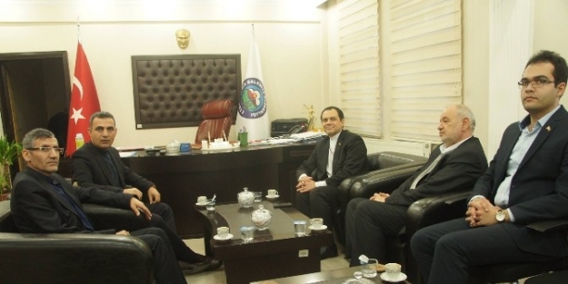 Başkonsolos Kılıçhan’dan Iğdir Belediyesi’ne Veda Ziyareti