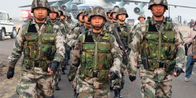 Dünyanın en büyük ordusuna savaşa hazır olun talimatı