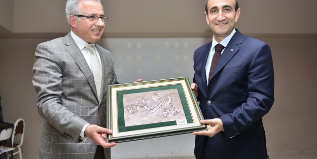 Edebali "Çarpık yapılaşmanın sorunlardan biri madde bağımlılığıdır"