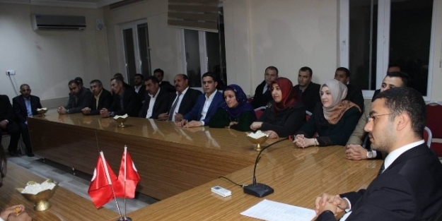 Ak Parti Eyyübiye İlçesi İlk Toplantısını Gerçekleştirdi