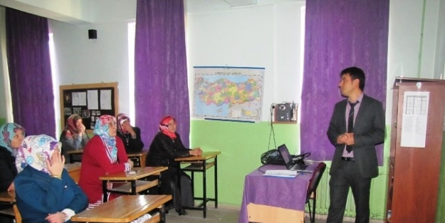 Velilere “internet Ortamında Çocuklarin Cinsel İstismarinin  Önlenmesi” Eğitimi