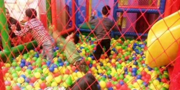 Tekirdağ’da Sevgi Evi Çocuklari Doğum Günlerini Kutladı