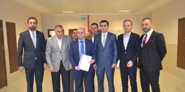 Çerkezköy İlçe Başkanları Mazbatalarını Aldı