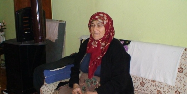 50 Yıl Boyunca Biriktirdiği 70 Bin Lirasını Çaldirdi