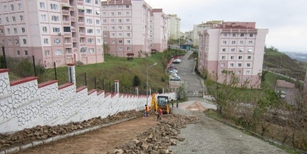 Ayazma’da Bozulan Yol Tamir Edildi