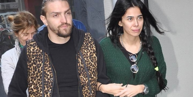 Yılın en kötü çifti 'Caner-Asena Erkin'