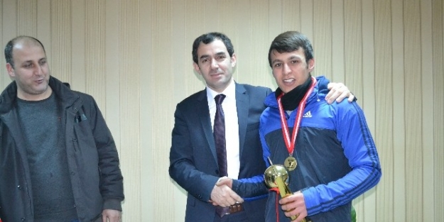 Şampiyon Çocuklar Erzurum’un Gururu Oldu