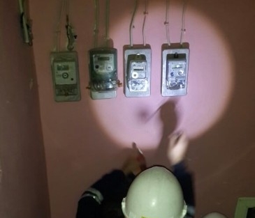 Usulsüz Kullanıma Karşı Dedaş Ekipleri Gece De Çalişiyor