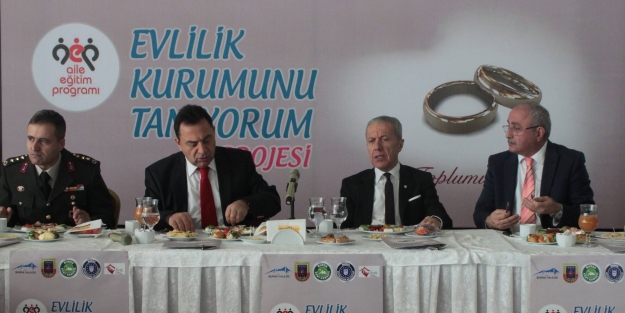 Bursalı muhtarlara evlilik eğitimi