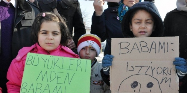 (özel Haber) Küçük Yaşta Evlilikten Çocuklari Hapse Düşen Aileler Yardım Bekliyor