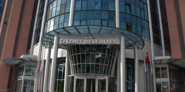 İzmit Belediyesi’nde Vergi Mesaisi