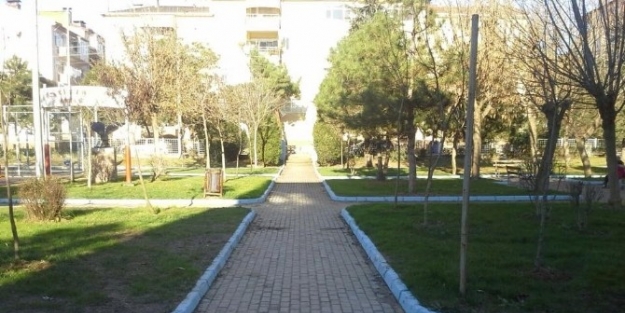 Körfez’de Parklar Yenileniyor