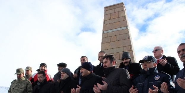 Sarıkamış’a İzci Yürüyüşü 2. Gününde Şenkaya’da Buluştu