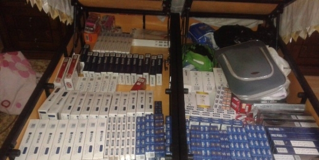 Erzurum’da Kaçak Cep Telefonu Ve Uyuşturucu Operasyonu