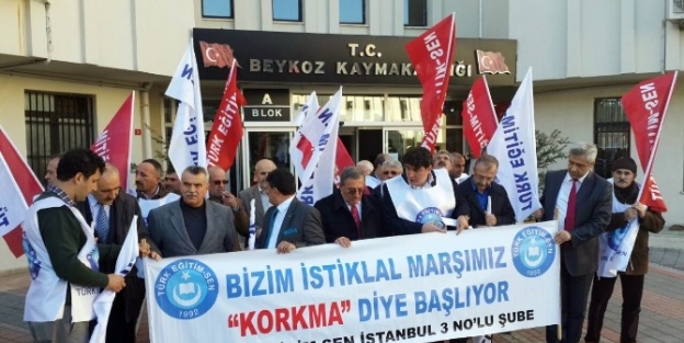 Türk Eğitim- Sen Üyeleri Görevden Almaları Protesto Etti