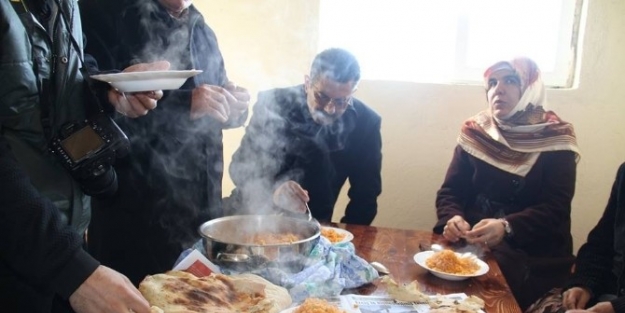 Erciş Belediyesinden Halk Tandır Evi