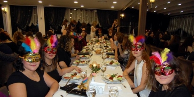 Bandırma’daki Hemşireler Gönüllerince Eğlendi